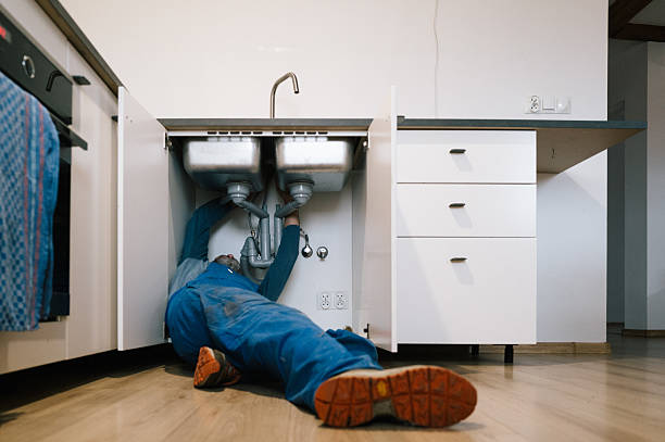 Professional Drain Cleaning technician working in Masury, OH